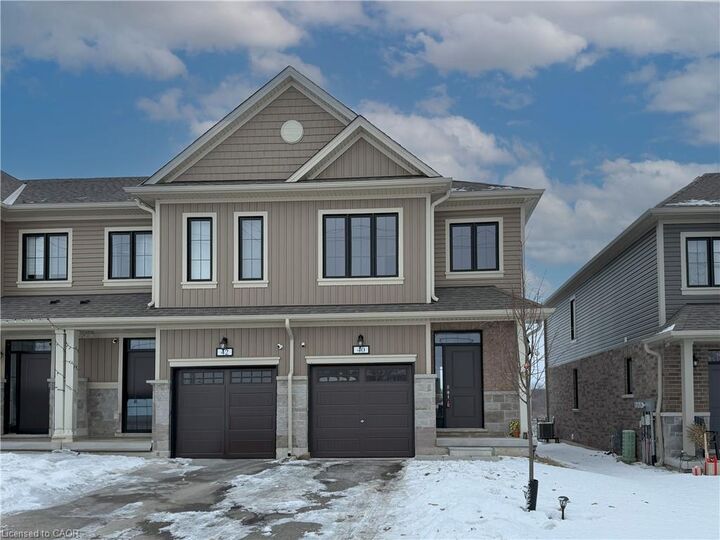Property Photo:  40 Middleton Street  ON N0M 2M0 