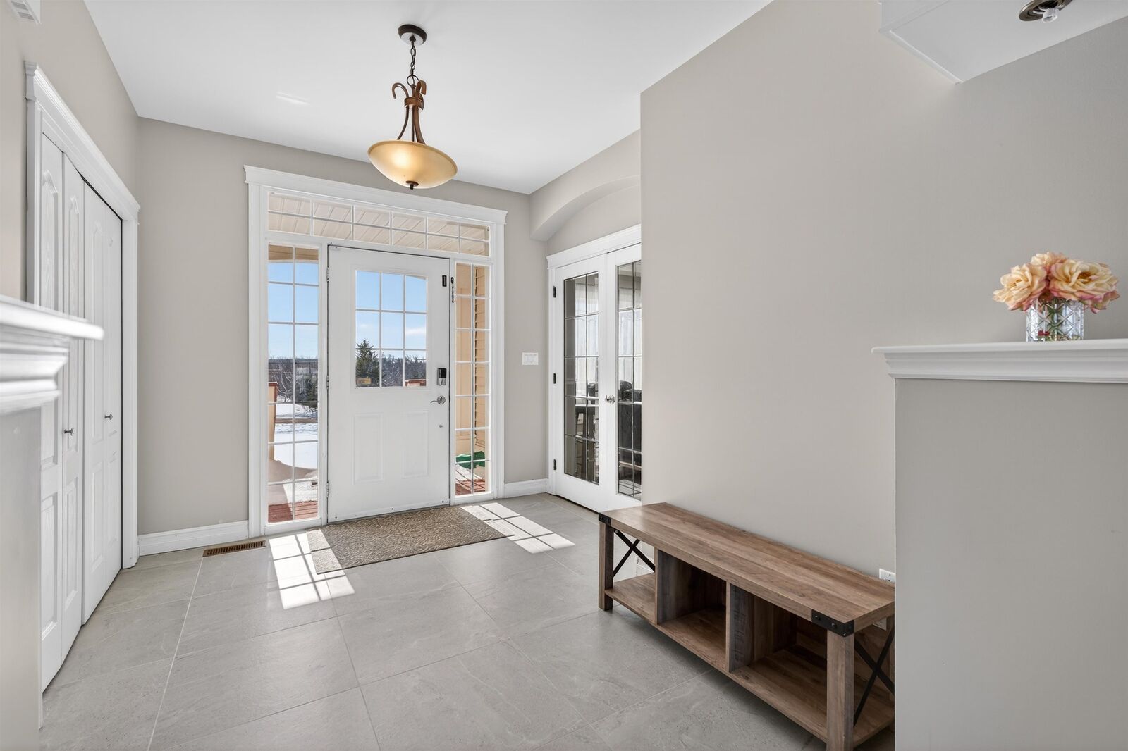 Property Photo:  749 City View Drive  PE C1B 0V9 