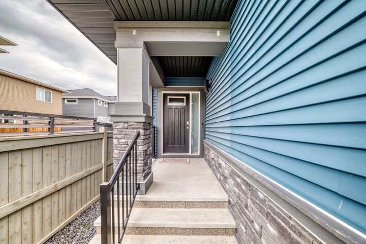 Property Photo:  259 Kingfisher Crescent  AB T4A 0X5 