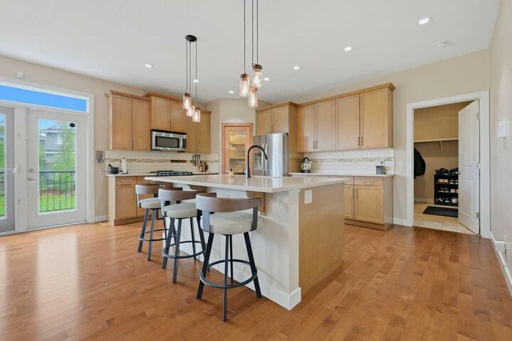 Property Photo:  256 Boulder Creek Drive SE  AB T0J 1X3 