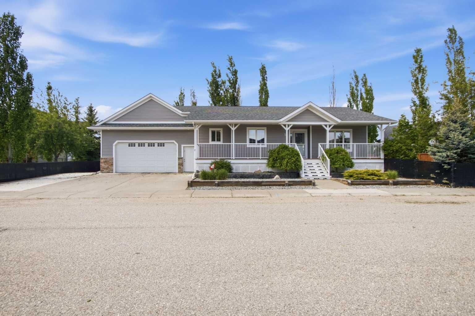 Property Photo:  58 Aspen Circle  AB T1P 1X8 