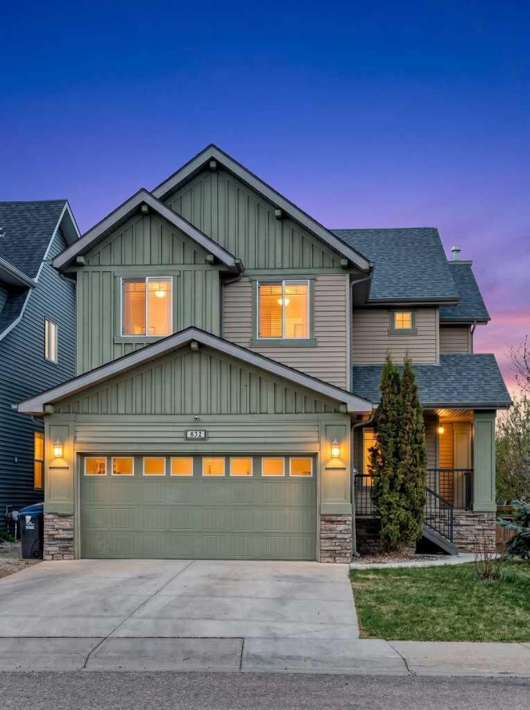 Photo de la propriété: 832 Coopers Square SW AB T4B 0G5