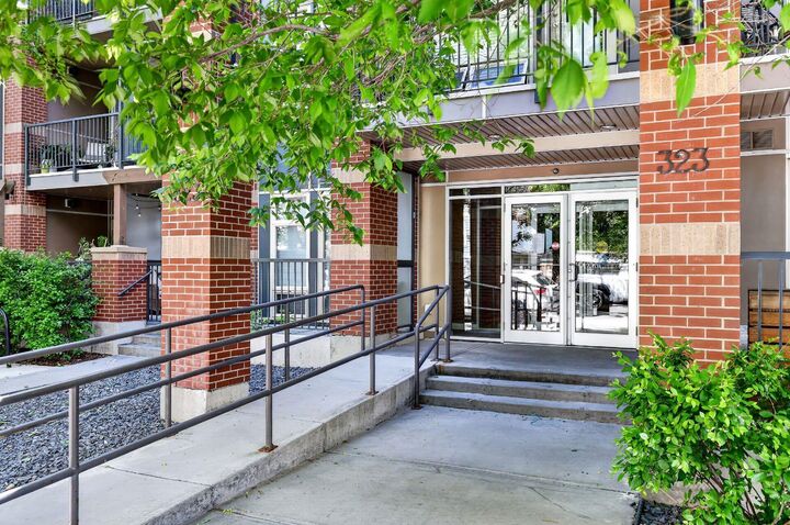 Property Photo:  323 20 Avenue SW 117  AB T2S 2G5 