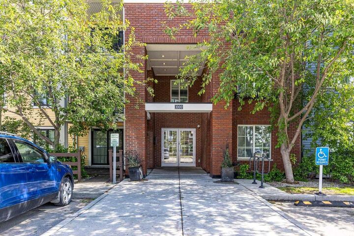 Property Photo:  755 Copperpond Boulevard SE 1115  AB T2Z 4R2 