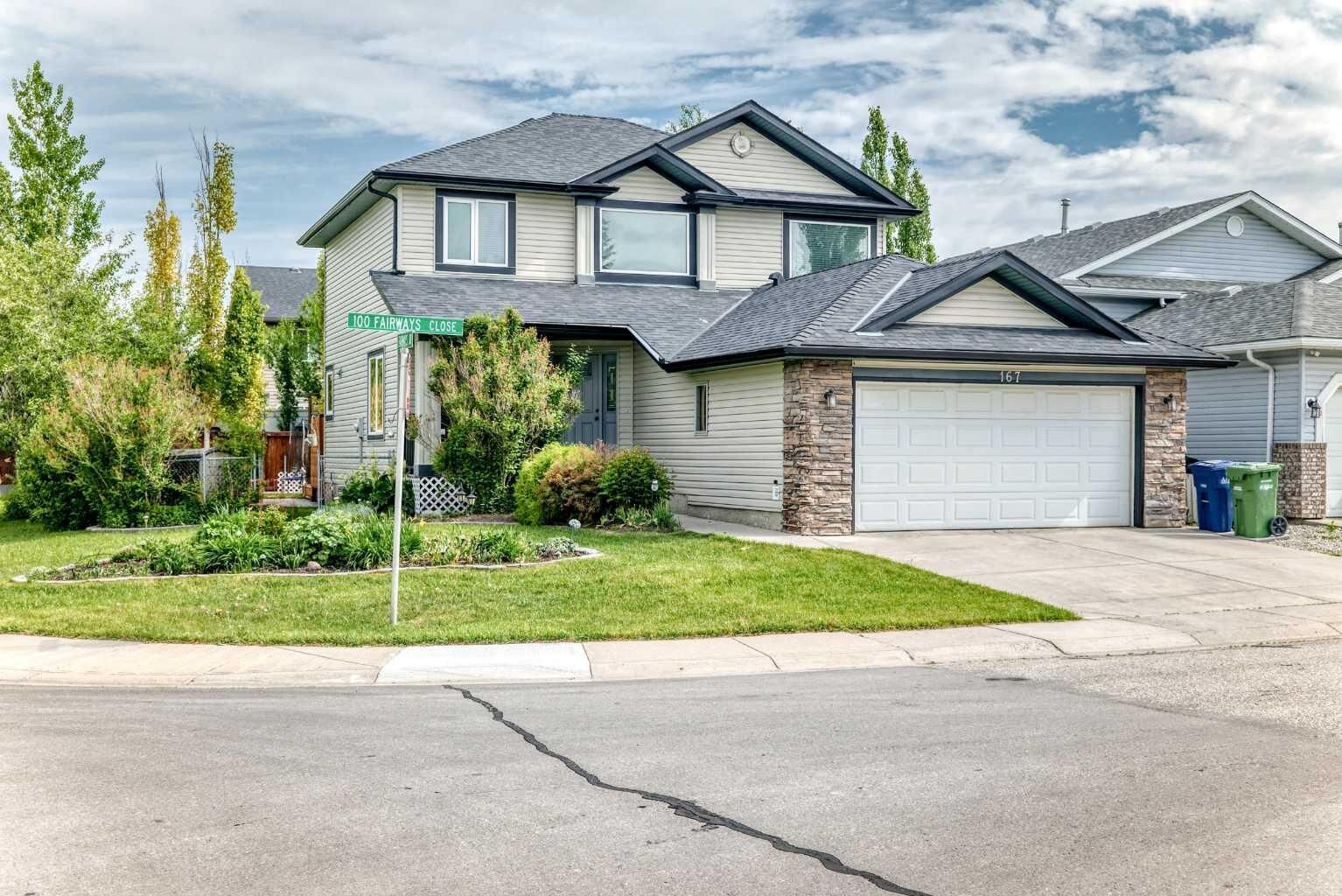 Property Photo:  167 Fairways Close NW  AB T4B 2P4 