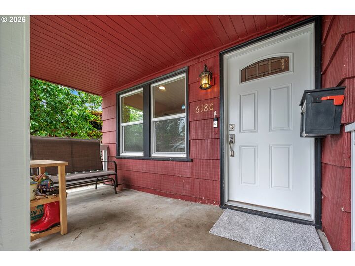 Property Photo: 6180 NE Vera St OR 97213