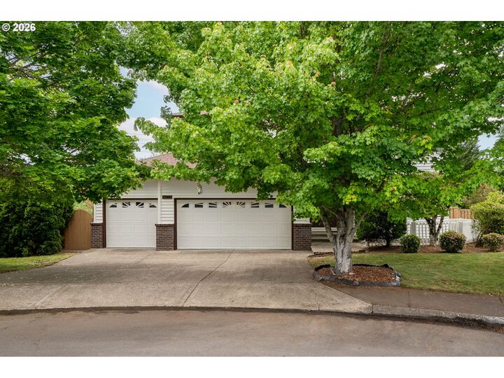 Property Photo: 14573 NW Evergreen St OR 97229