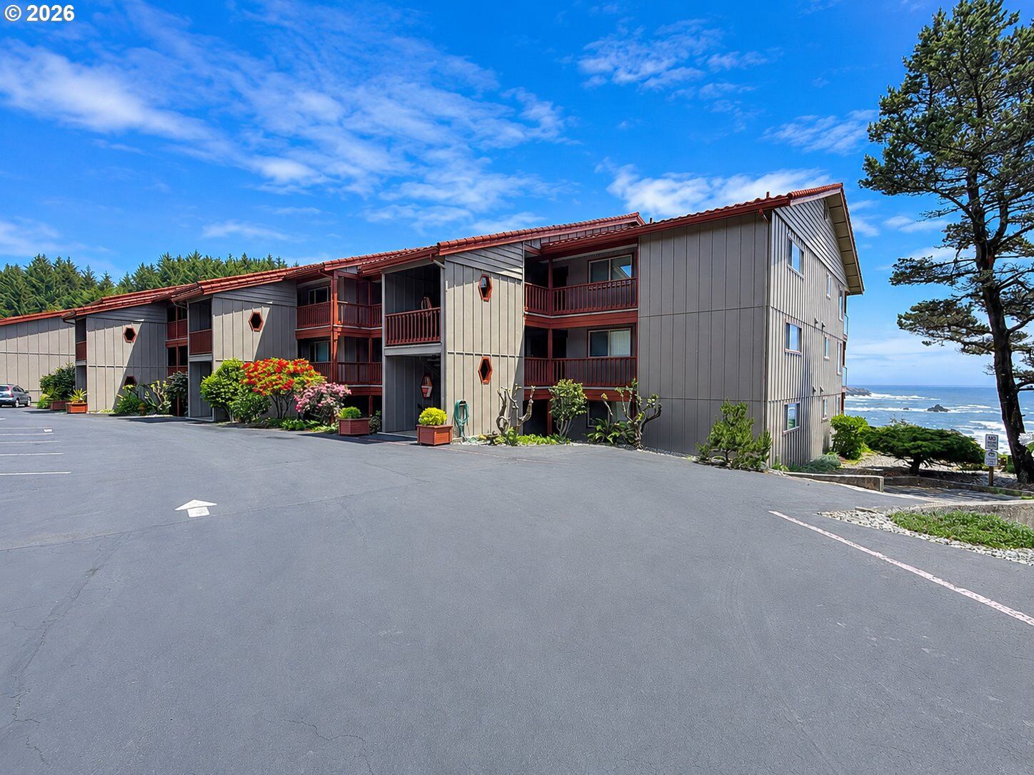 Property Photo:  17744 N Highway 101 B204  OR 97415 