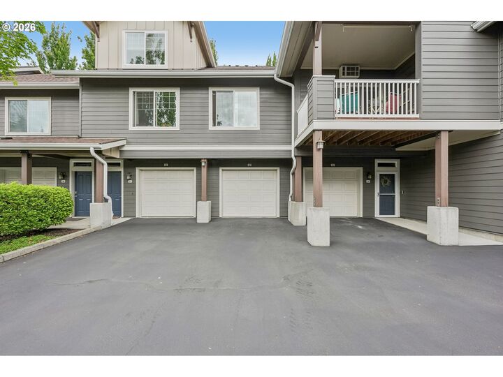 Property Photo: 10800 SE 17th Cir 42 WA 98664