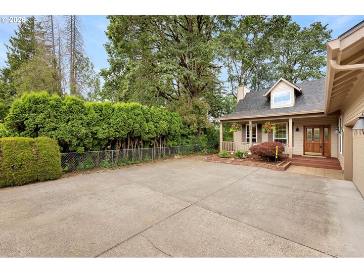 Property Photo: 2309 G St WA 98671