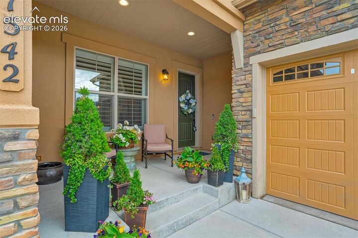 Property Photo:  1542 Summerglow Lane  CO 80132 