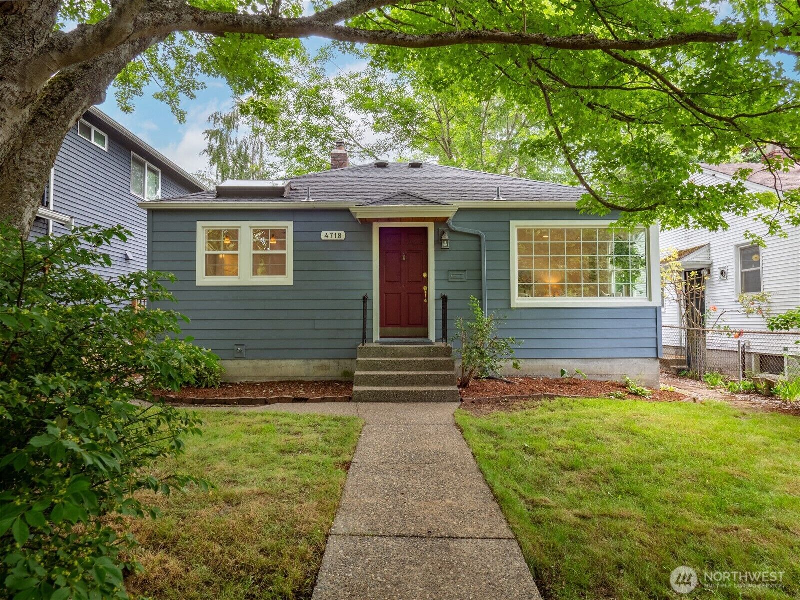 Property Photo:  4718  49th Avenue SW  WA 98116 