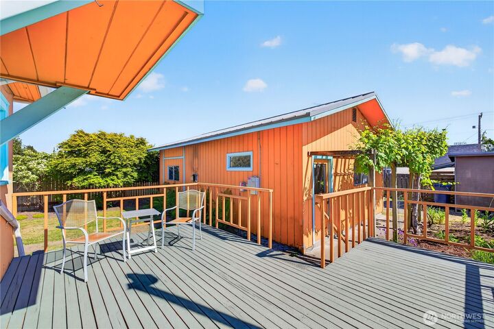 Property Photo: 2009 11th Street WA 98221
