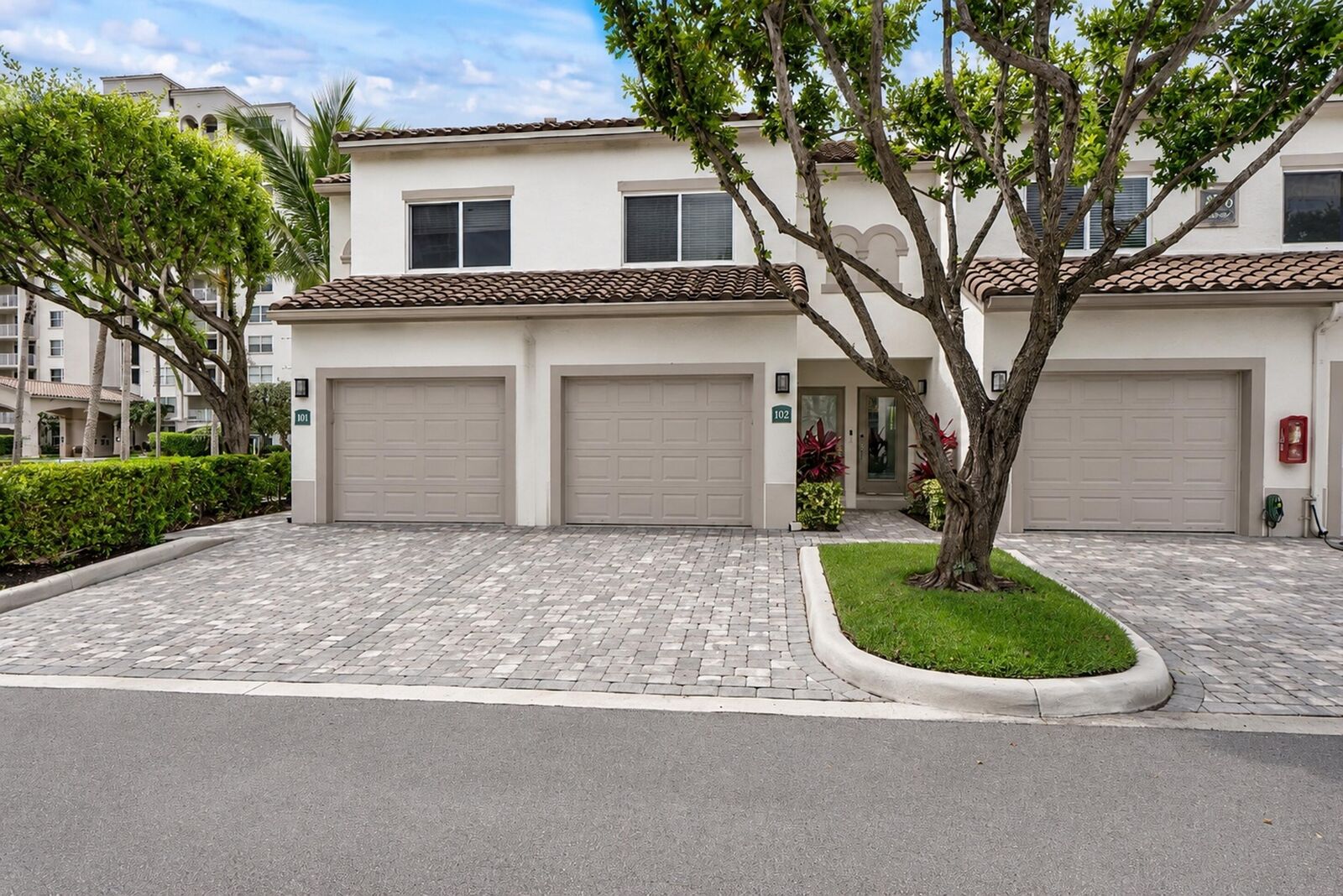 Property Photo:  3596 S Ocean Boulevard 102  FL 33487 