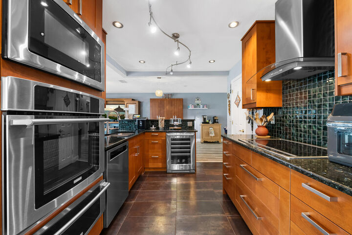 Property Photo:  6816 NW 28th Terrace  FL 33309 