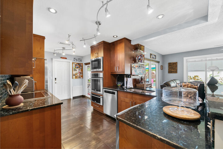 Property Photo:  6816 NW 28th Terrace  FL 33309 