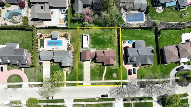 Property Photo: 500 Brentwood Drive MI 48124