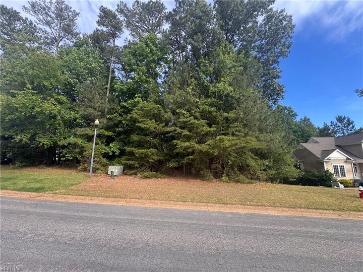 Property Photo: 9915 E Cork Rd VA 23168