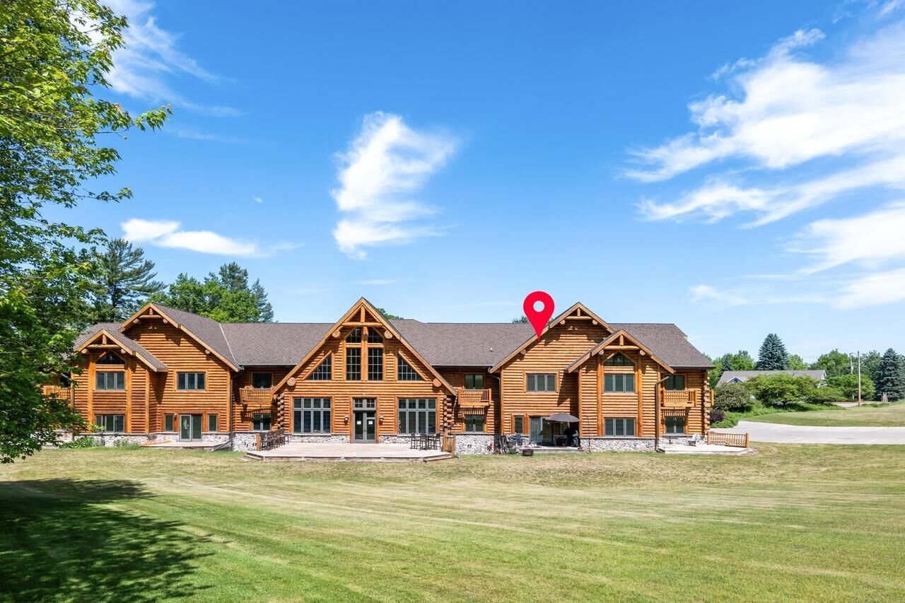 Property Photo: 695 South Street 8 WI 54941