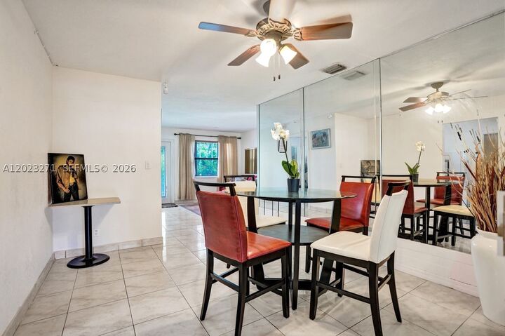 Property Photo:  1020 NW 25th Ave  FL 33311 