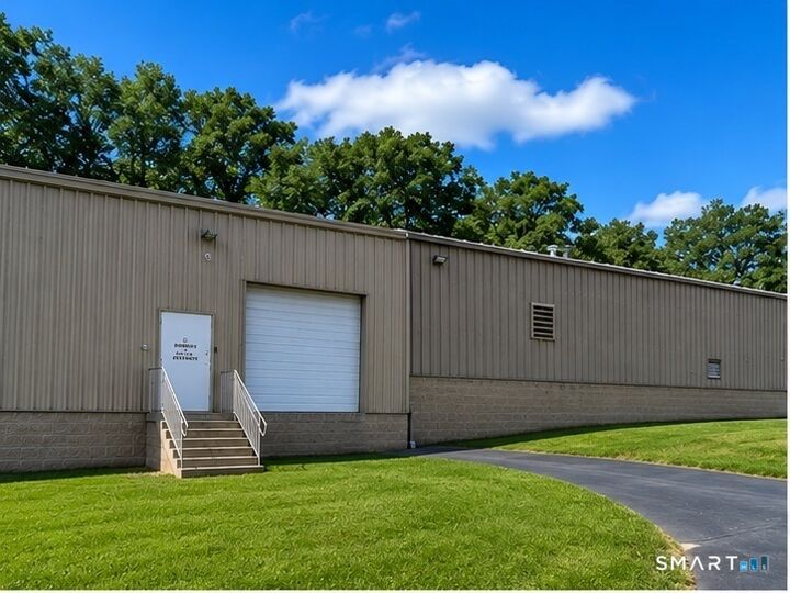 Property Photo:  15 Container Drive  CT 06786 