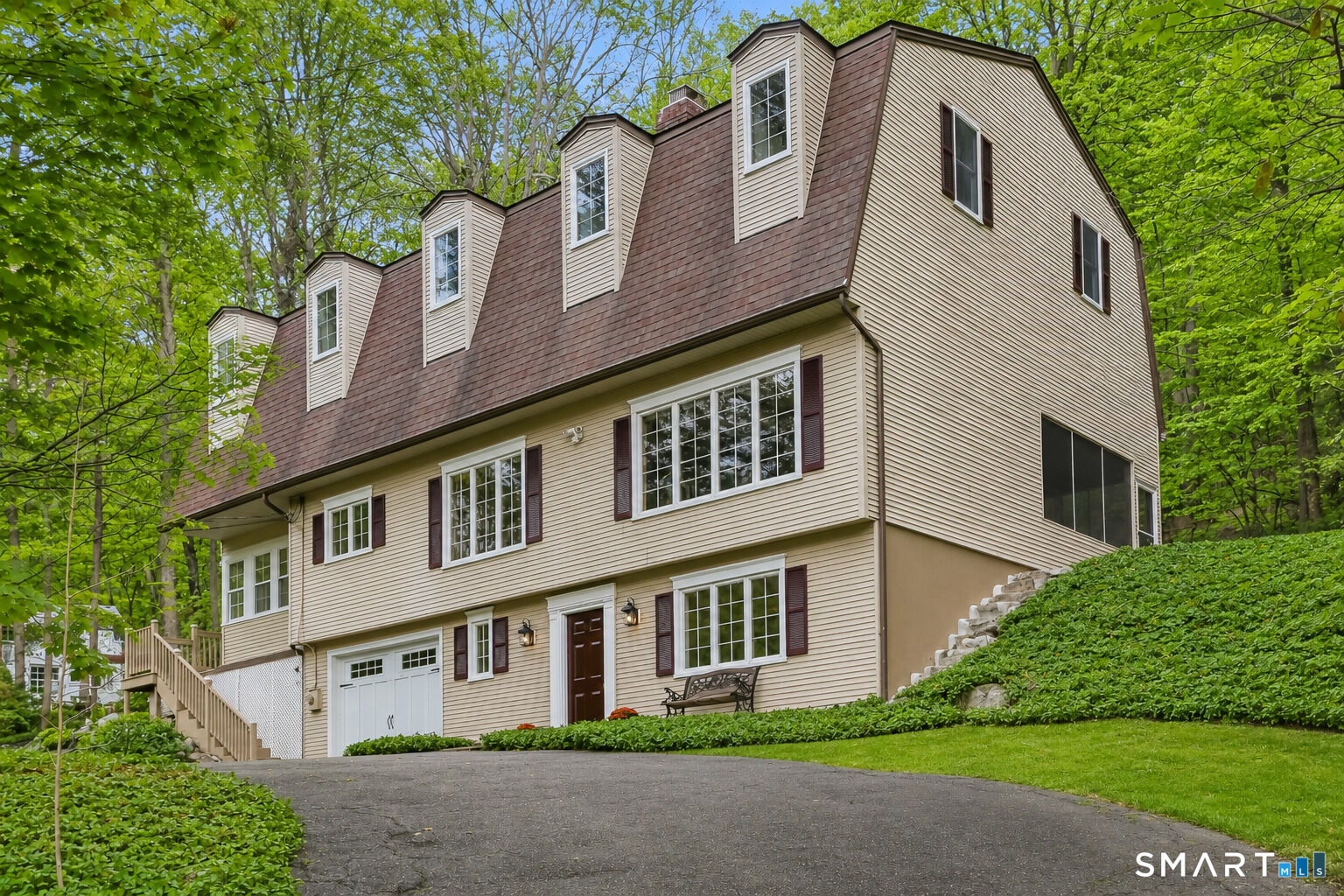 Property Photo:  172 Mather Street  CT 06897 