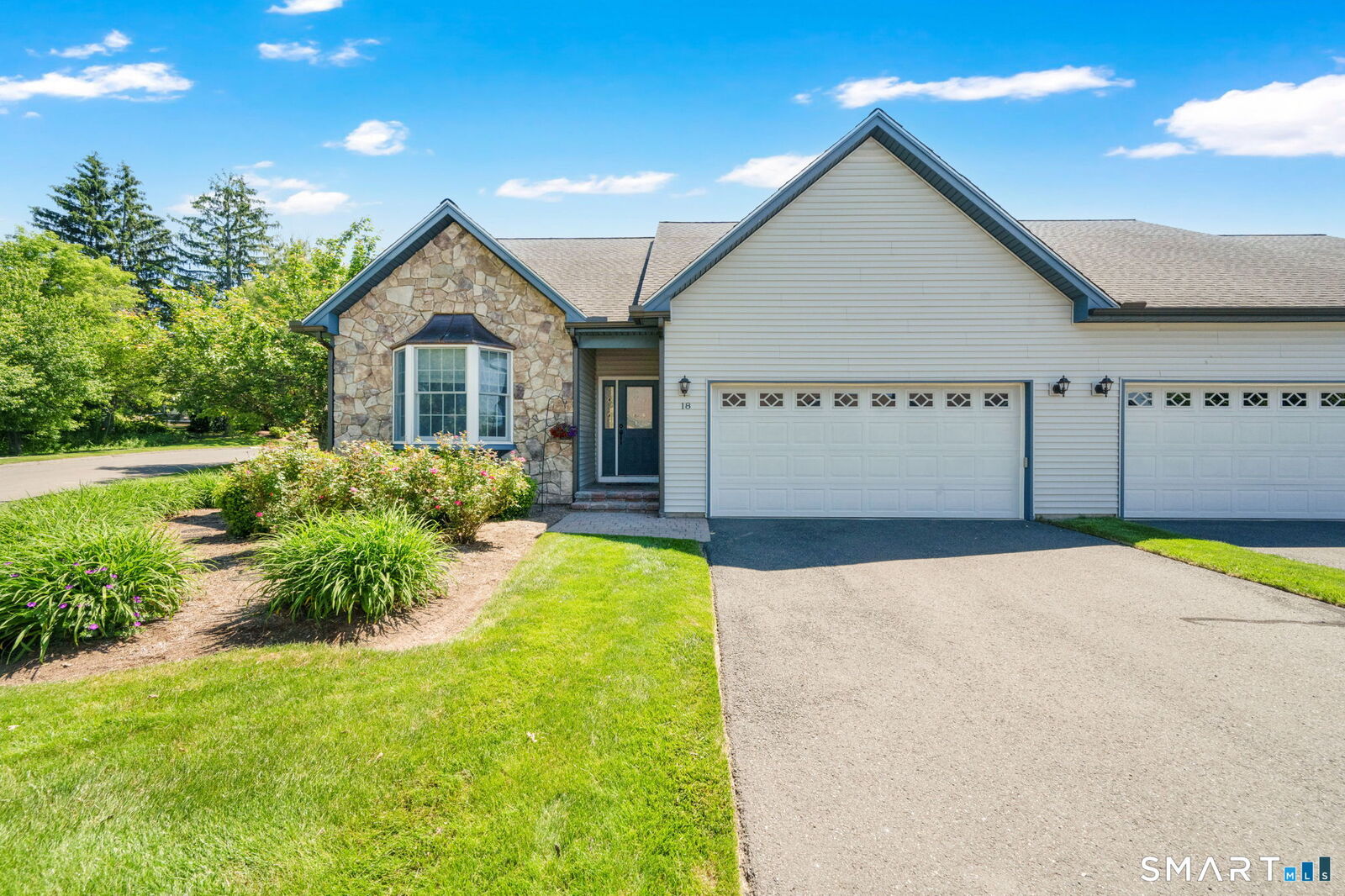 Property Photo:  18 Wild Life Trail 18  CT 06074 