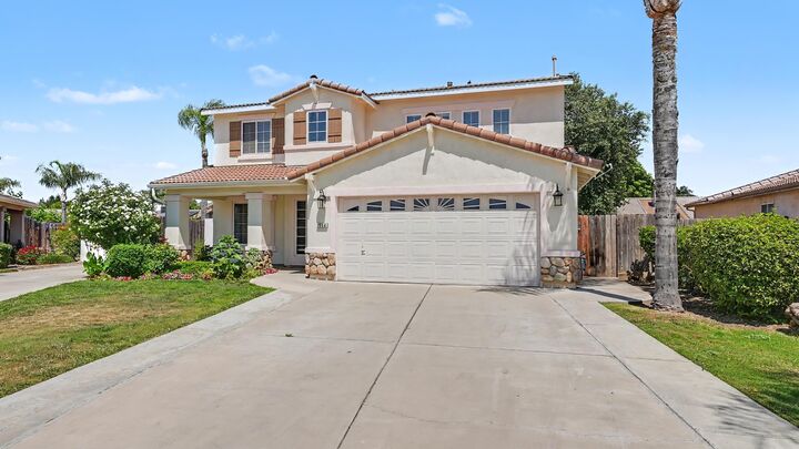 Property Photo:  1354 N Belmont Street  CA 93257 