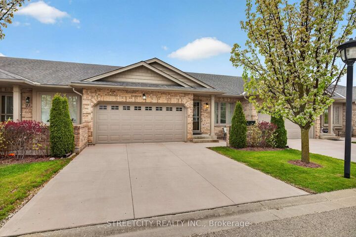 Property Photo: 2100 Denview Avenue 21 ON N6G 0J5