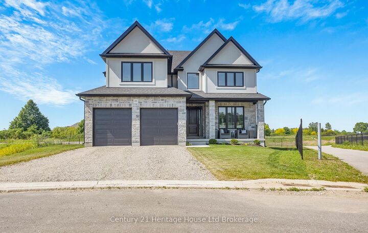 18 Thompson Court — photo 1