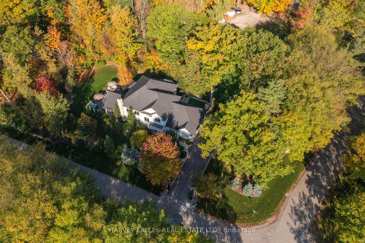 6 Georgina Drive — photo 1