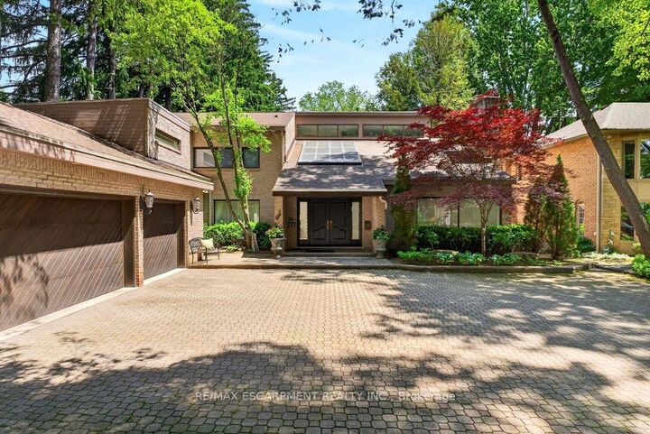 Property Photo: 277 Shoreacres Road ON L7L 2H3