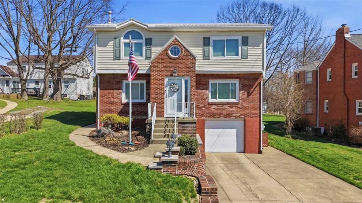 Property Photo: 32 Herbst Road PA 15108