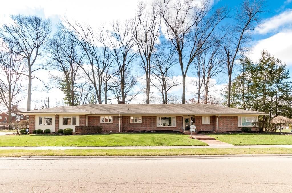 Property Photo: 409 S Broadmoor Boulevard OH 45504