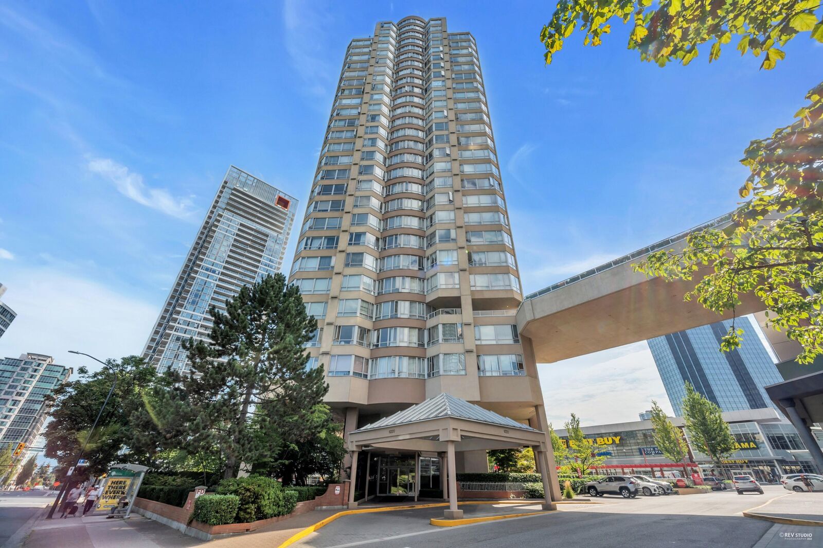 Property Photo: 6220 McKay Avenue 2804 BC V5H 4M8
