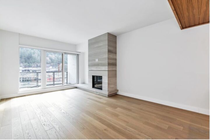 Property Photo: 6707 Nelson Avenue 205 BC V7W 0A4