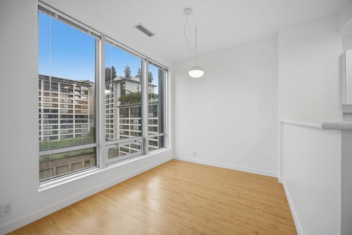 Photo de la propriété: 989 Nelson Street 1110 BC V6Z 2S1