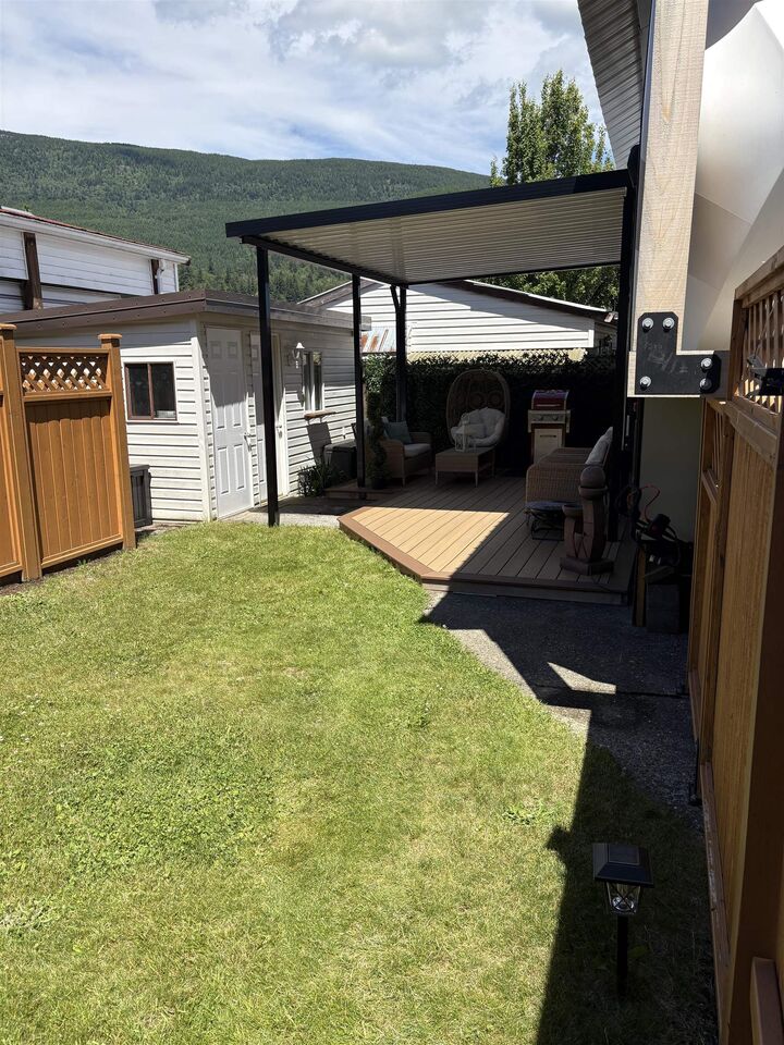 Property Photo: 1436 Frost Road 60 BC V2R 4X8