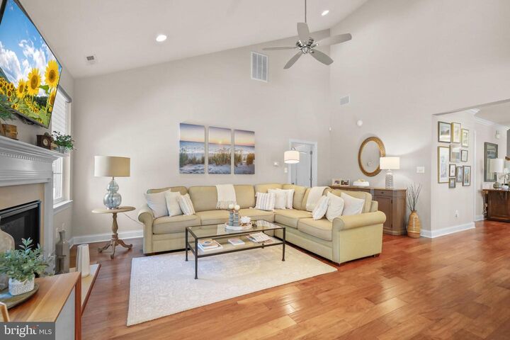 Property Photo:  29 Liverpool Way  NJ 08055 