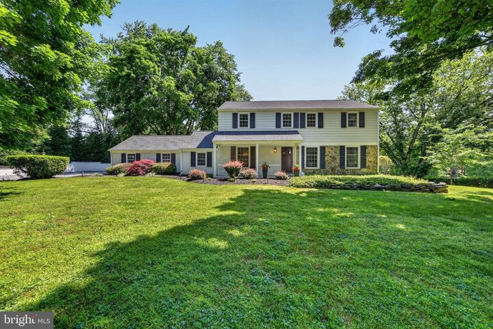 Property Photo:  433 Brinton Lake Road  PA 19373 