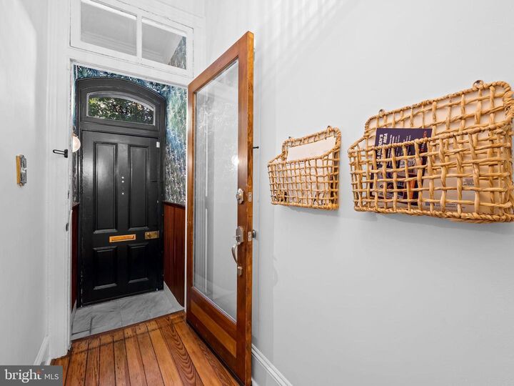 Property Photo:  1427 Bolton Street 2  MD 21217 
