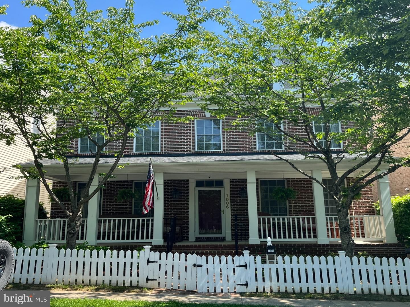 Property Photo:  1006 Heritage Fields Avenue  MD 20850 