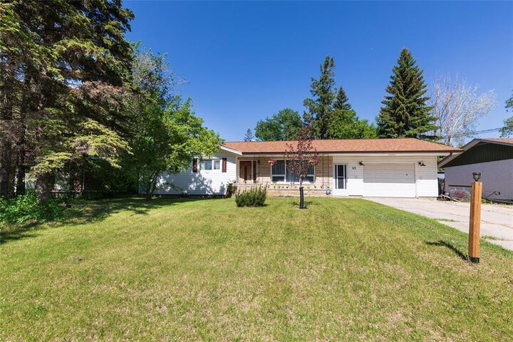 Property Photo: 45 Desautel Street MB R5H 1B9
