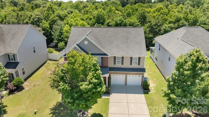 Property Photo:  9718 Loughlin Lane  NC 28273 