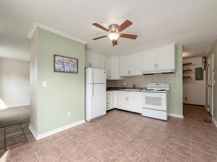 Property Photo: 253 Washington Avenue OH 43140