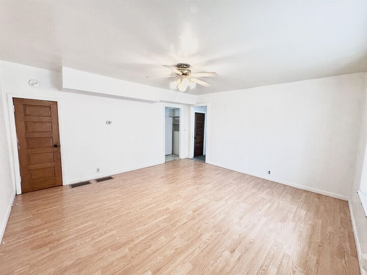 Property Photo: 960 25th Avenue NE 68601