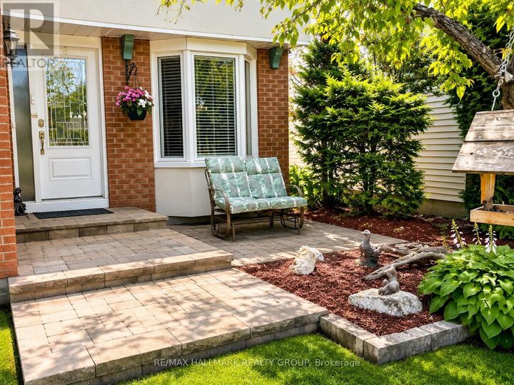 Property Photo: 6352 Long Bow Gate ON K1C 2X3