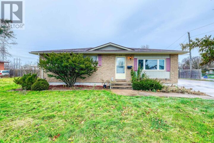Property Photo:  38 Deerfield Parkway  ON L2V 4B4 