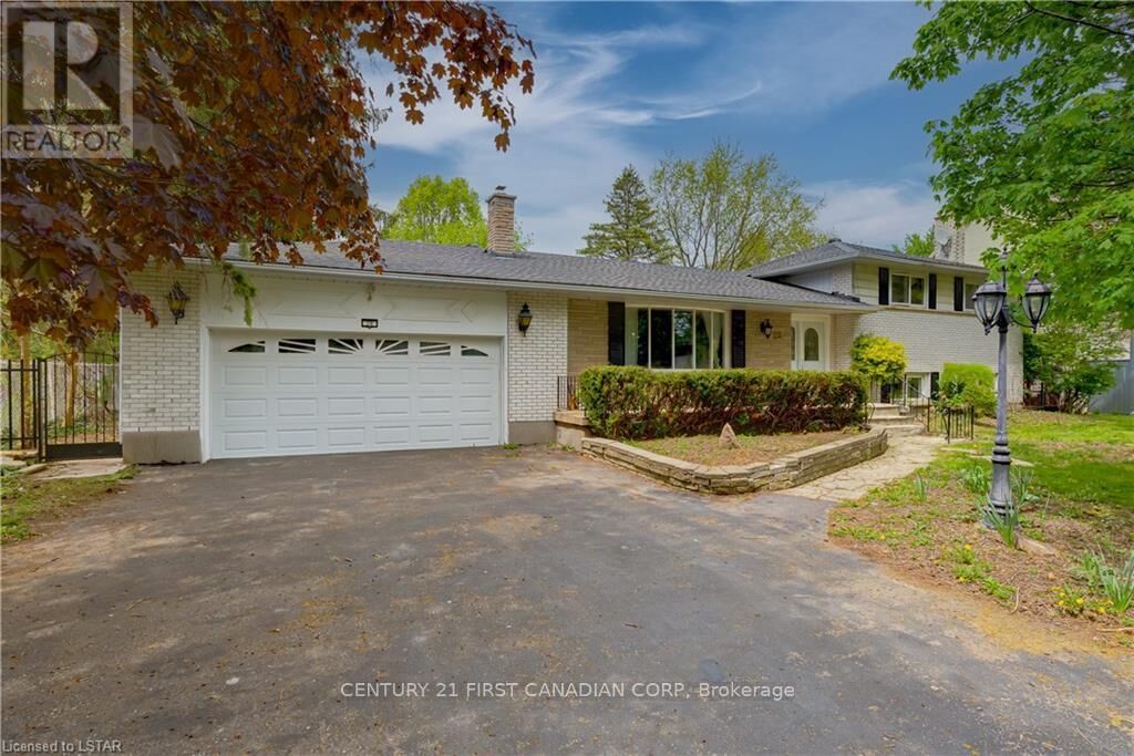 Property Photo: 28 Redford Road ON N5X 3V5