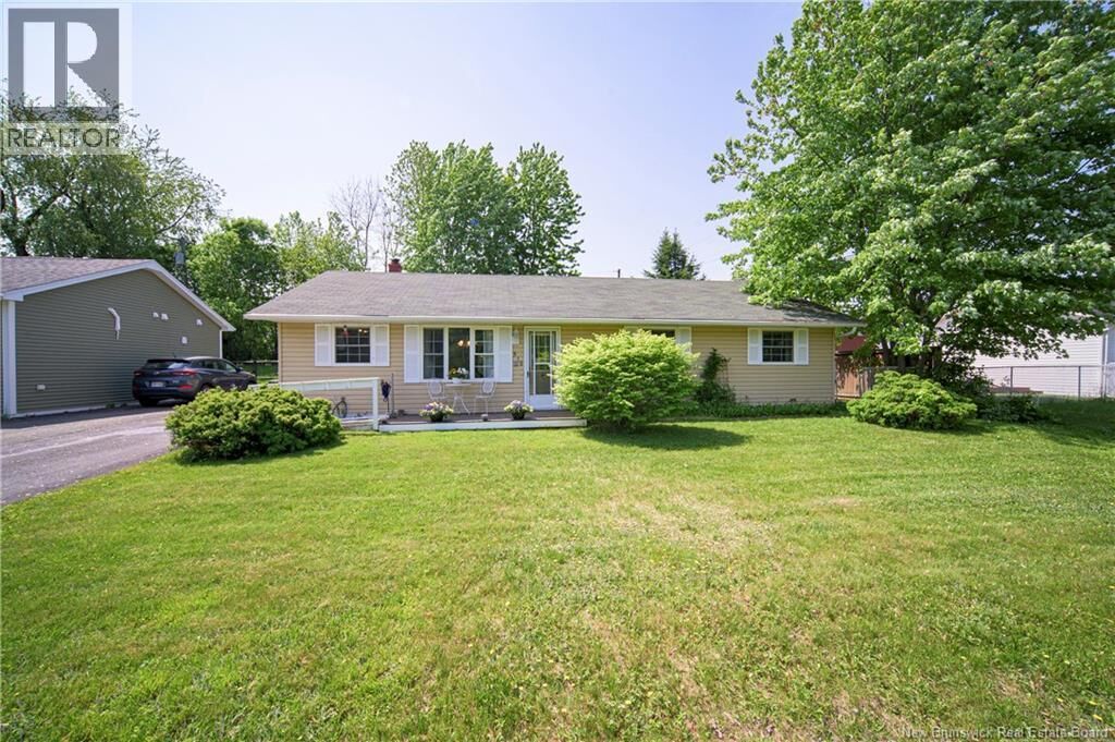 Property Photo:  519 Gardiner Street  NB E2V 1G5 